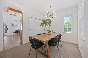 7423 Woodville Ln, Sacramento, CA 95842 - Photo 11