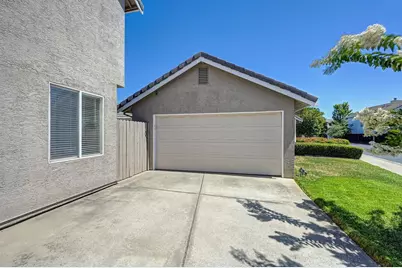 7423 Woodville Lane, Sacramento, CA 95842 - Photo 3