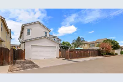 690 Channel Dr, Lathrop, CA 95330 - Photo 47