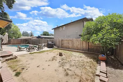 3172 W Creek Drive, Stockton, CA 95209 - Photo 31