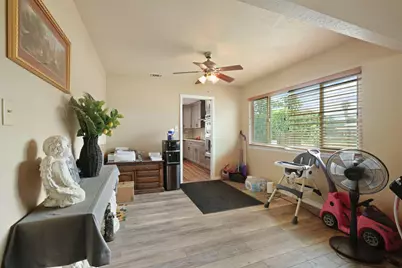 3172 W Creek Drive, Stockton, CA 95209 - Photo 7