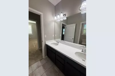 1737 Cranbrook Court, Lathrop, CA 95330 - Photo 5