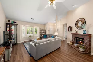 3858 Olivebranch Ln, Carmichael, CA 95608 - Photo 11