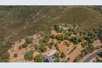 20888 Lyons Bald Mountian Rd, Sonora, CA 95370 - Photo 15