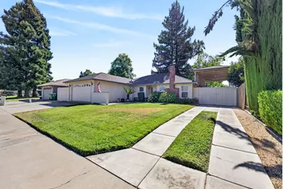 8541 Diamond Oak Way, Elk Grove, CA 95624 - Photo 5