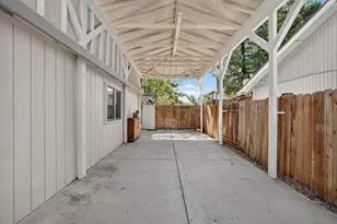 8541 Diamond Oak Way, Elk Grove, CA 95624 - Photo 37