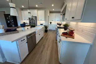 10386 Ducasse Wy, Elk Grove, CA 95757 - Photo 5