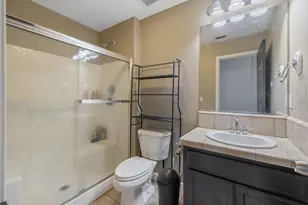 1114 Paradise Dr, Lemoore, CA 93245 - Photo 33