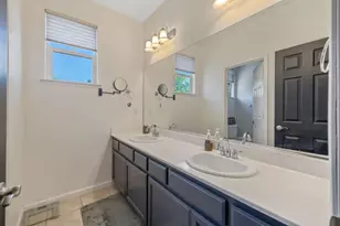 1114 Paradise Dr, Lemoore, CA 93245 - Photo 43