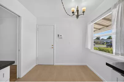 5605 Helen Way, Sacramento, CA 95822 - Photo 17