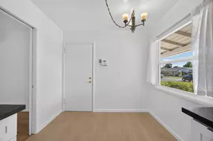 5605 Helen Wy, Sacramento, CA 95822 - Photo 17