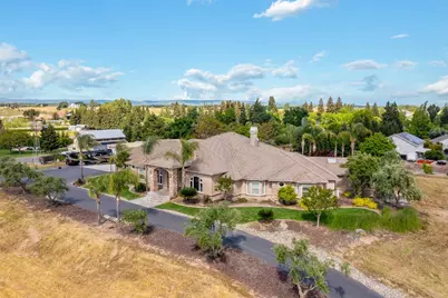 10714 Amerine Lane, Oakdale, CA 95361 - Photo 7
