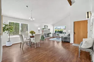 3925 Tillamook Way, Sacramento, CA 95826 - Photo 9