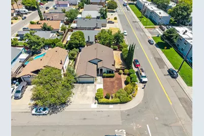3925 Tillamook Way, Sacramento, CA 95826 - Photo 37