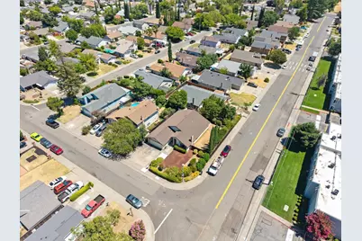 3925 Tillamook Way, Sacramento, CA 95826 - Photo 31