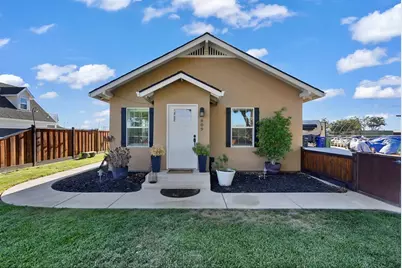 609 E Keyes Road, Ceres, CA 95307 - Photo 1