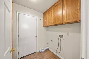 101 Oneill Ct, Folsom, CA 95630 - Photo 29