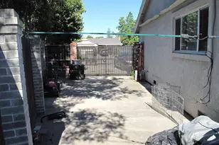 6708 Steiner, Sacramento, CA 95823 - Photo 21