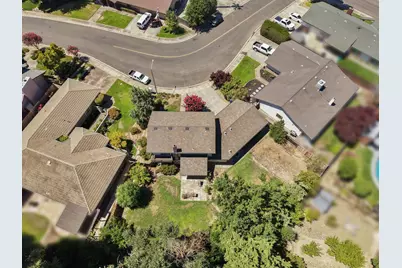 53 River Meadows Drive, Woodbridge, CA 95258 - Photo 9