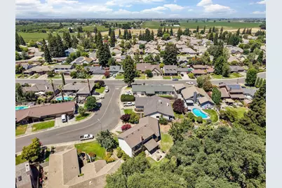 53 River Meadows Drive, Woodbridge, CA 95258 - Photo 7