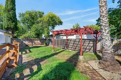 2121 50th Avenue, Sacramento, CA 95822 - Photo 31