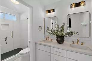 8438 Cold Water Ct, Elk Grove, CA 95624 - Photo 21