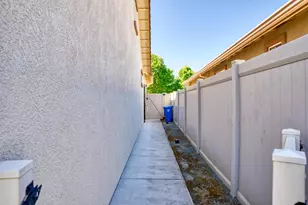 2314 Shadow Berry Dr, Manteca, CA 95336 - Photo 35