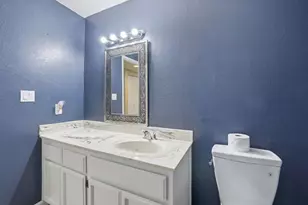 2411 Post Oak Ln, Sacramento, CA 95825 - Photo 37