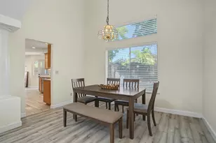 19 Hallwood Ct, Sacramento, CA 95823 - Photo 11