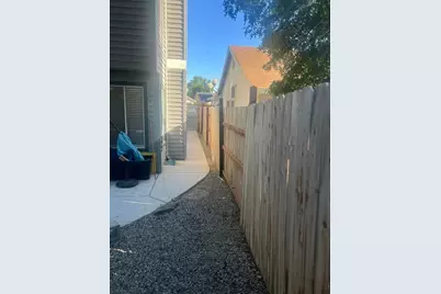 19 Hallwood Court, Sacramento, CA 95823 - Photo 21