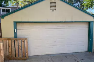 2870 Branch St, Sacramento, CA 95815 - Photo 15