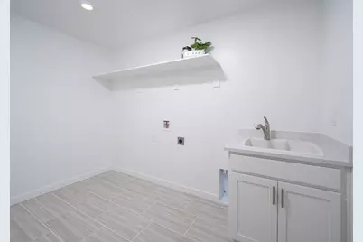 4130 Clipper Yacht Avenue, Sacramento, CA 95835 - Photo 11