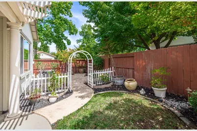 2040 Cove Lane, Roseville, CA 95747 - Photo 53