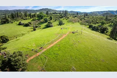 12778 Highway 26, Mokelumne Hill, CA 95245 - Photo 9