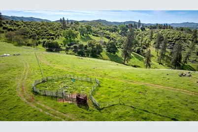 12778 Highway 26, Mokelumne Hill, CA 95245 - Photo 9