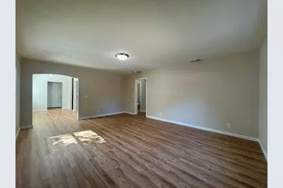 4250 11th Avenue, Sacramento, CA 95817 - Photo 5