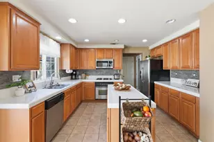 323 Autumn Rain Dr, Lathrop, CA 95330 - Photo 23