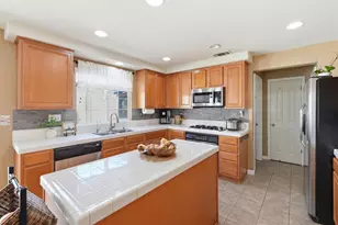 323 Autumn Rain Dr, Lathrop, CA 95330 - Photo 19
