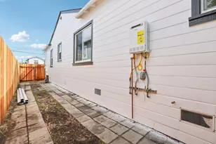2444 108th Ave, Oakland, CA 94603 - Photo 27