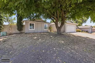 5884 Revelstok Dr, Sacramento, CA 95842 - Photo 5