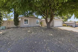 5884 Revelstok Dr, Sacramento, CA 95842 - Photo 21