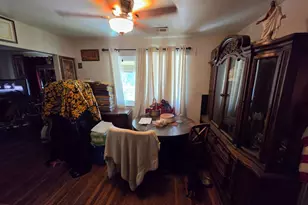 977 Alamos Ave, Sacramento, CA 95815 - Photo 5
