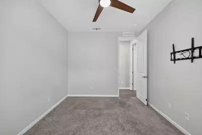 10092 Avocado Way, Elk Grove, CA 95757 - Photo 33