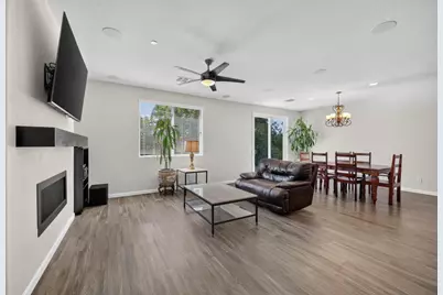 10092 Avocado Way, Elk Grove, CA 95757 - Photo 15