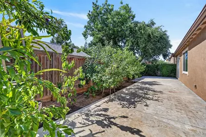 10092 Avocado Way, Elk Grove, CA 95757 - Photo 41