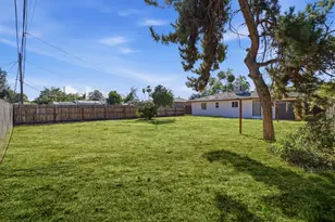 4056 E Brentwood Ave, Fresno, CA 93703 - Photo 31