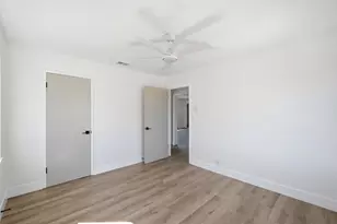 4056 E Brentwood Ave, Fresno, CA 93703 - Photo 23