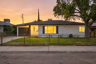 4056 E Brentwood Ave, Fresno, CA 93703 - Photo 1