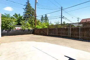 4015 55th St, Sacramento, CA 95820 - Photo 41