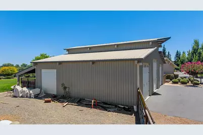 21992 McBride Road, Escalon, CA 95320 - Photo 11